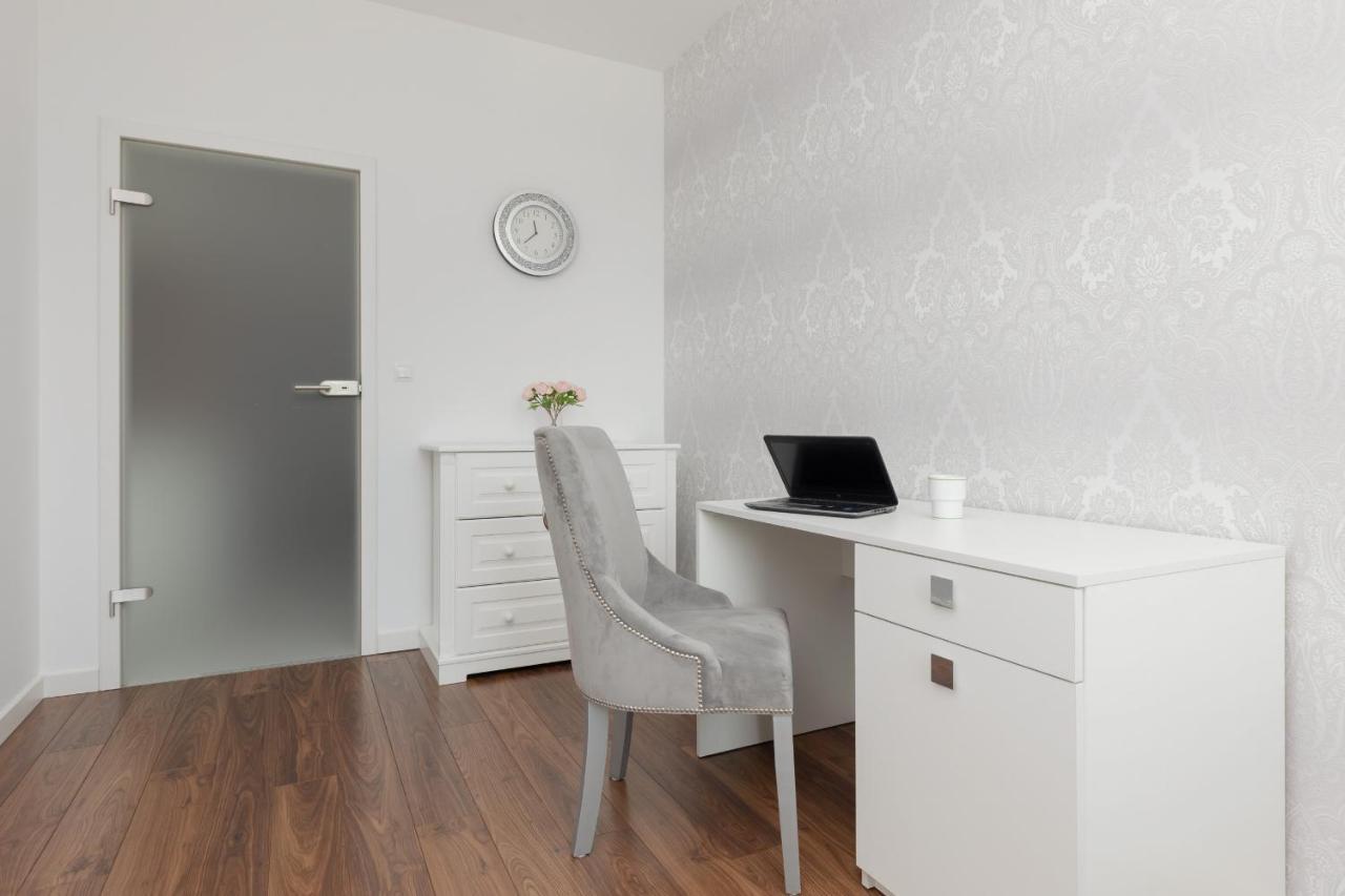 Glamorous Wilanow Apartment By Renters Warsaw Luaran gambar